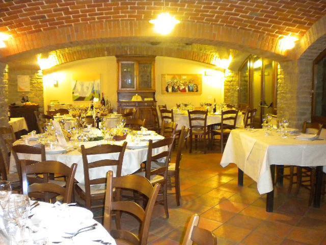 Azienda Agrituristica Alcastle Montabone Zewnętrze zdjęcie
