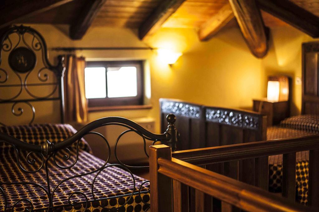 Azienda Agrituristica Alcastle Montabone Zewnętrze zdjęcie