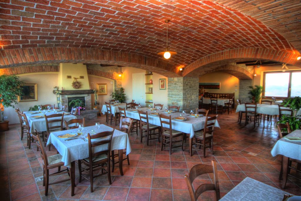 Azienda Agrituristica Alcastle Montabone Zewnętrze zdjęcie