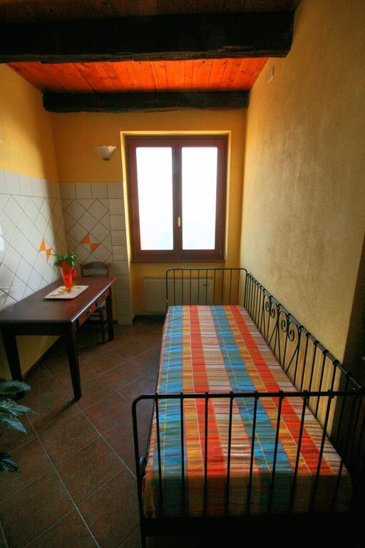 Azienda Agrituristica Alcastle Montabone Zewnętrze zdjęcie