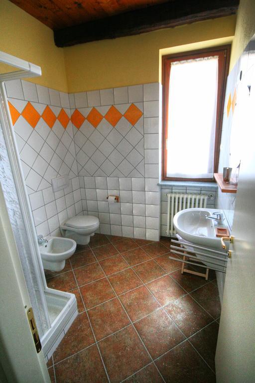 Azienda Agrituristica Alcastle Montabone Zewnętrze zdjęcie