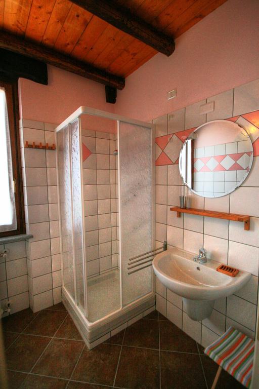 Azienda Agrituristica Alcastle Montabone Zewnętrze zdjęcie